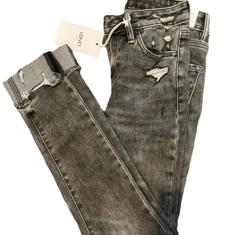 High Rise Cuffed Skinny Jeans in Grey - NWT - Picture 6 of 6